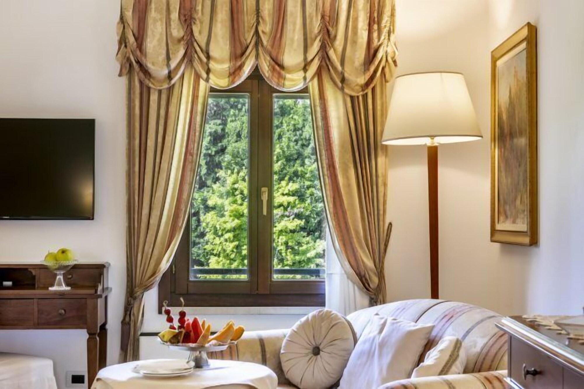 Borgo Ca Dei Sospiri Hotel Quarto dʼAltino Buitenkant foto