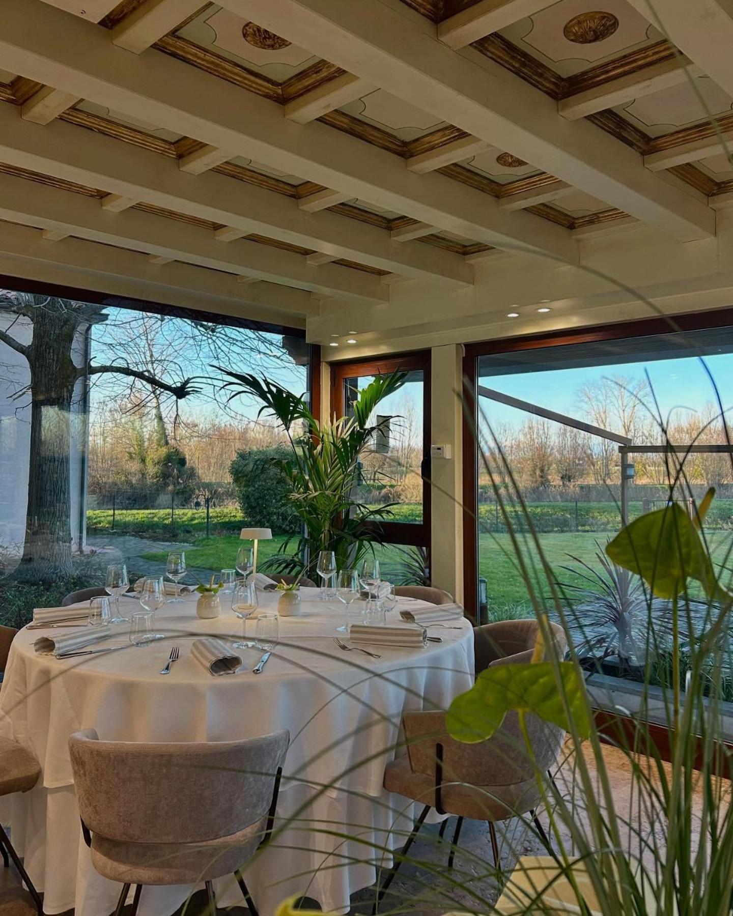 Borgo Ca Dei Sospiri Hotel Quarto dʼAltino Buitenkant foto