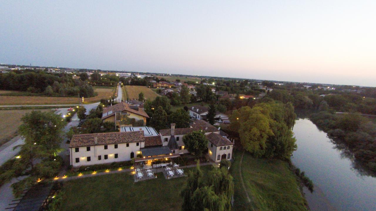 Borgo Ca Dei Sospiri Hotel Quarto dʼAltino Buitenkant foto