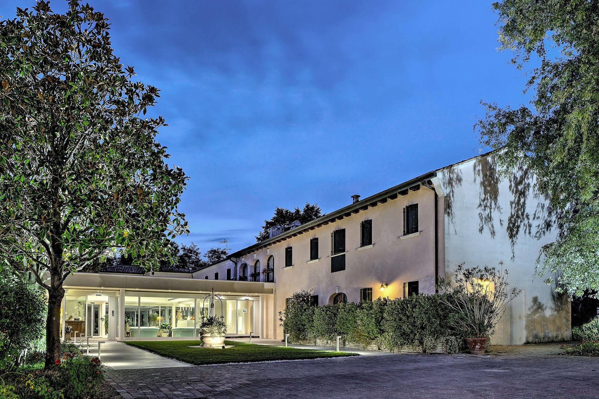 Borgo Ca Dei Sospiri Hotel Quarto dʼAltino Buitenkant foto